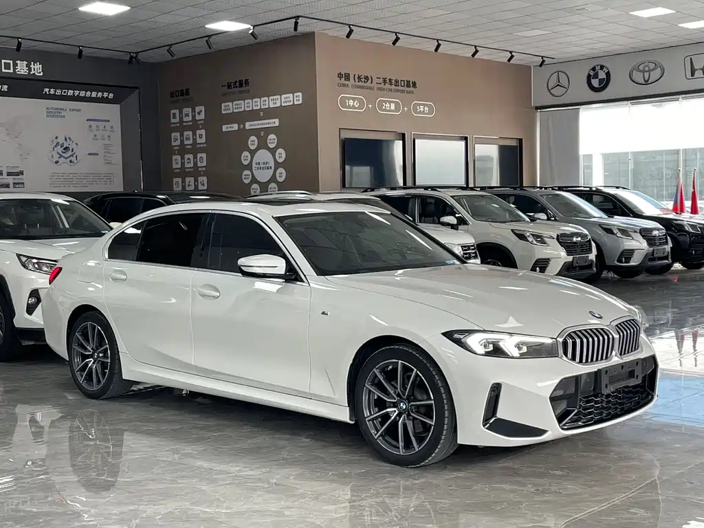 BMW 3 Series 2023