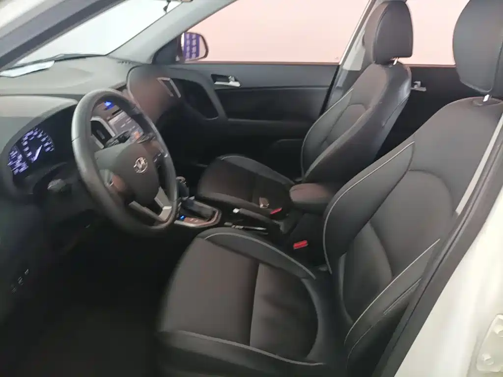 Hyundai ix25 2016 — фото 15