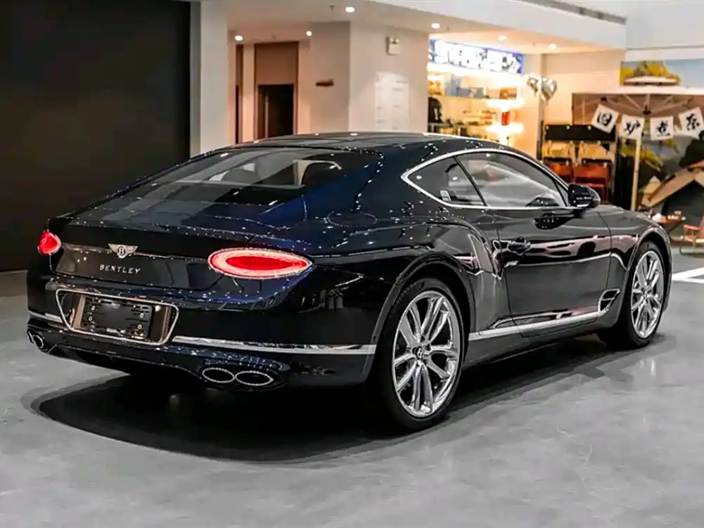 Bentley Continental 2024 — фото 5