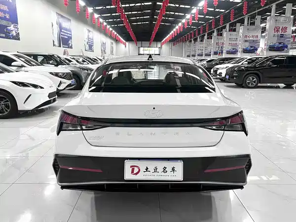 Hyundai Elantra 2026