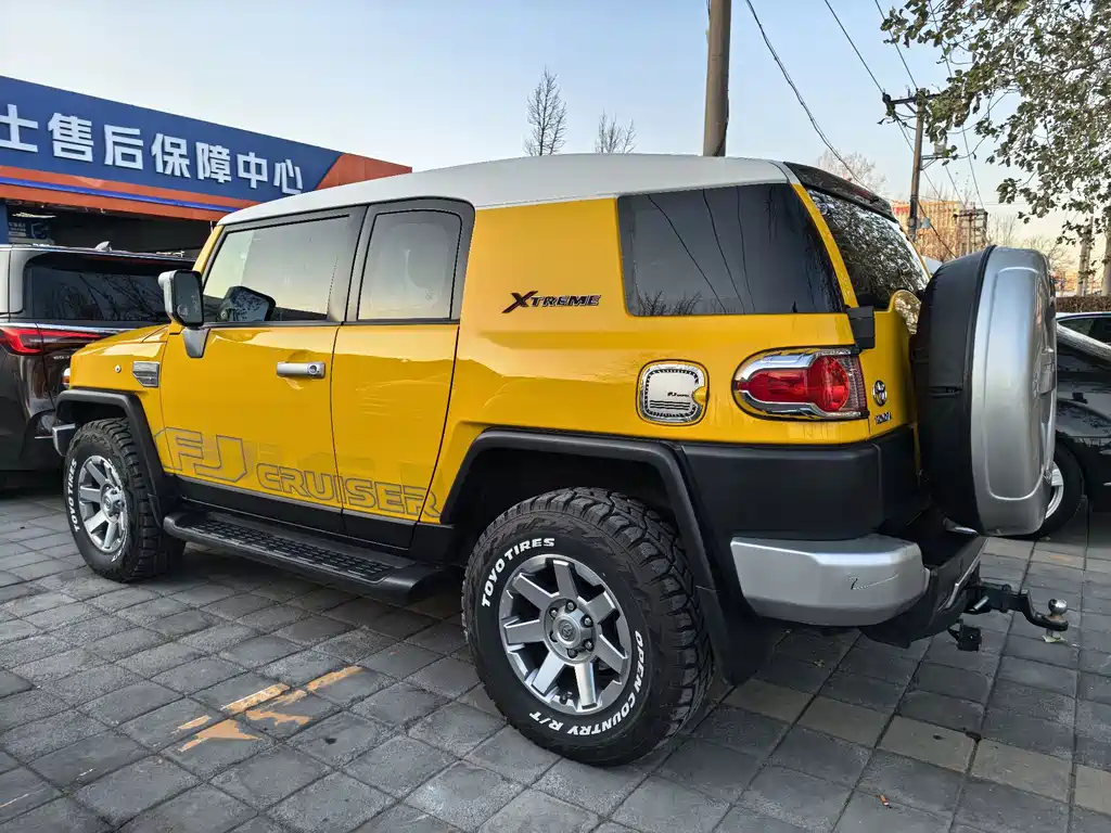 Toyota FJ Cruiser 2019 — фото 22