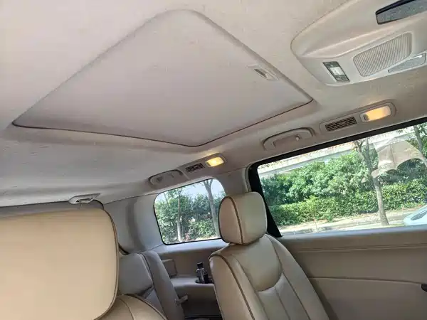 Nissan Quest 2015
