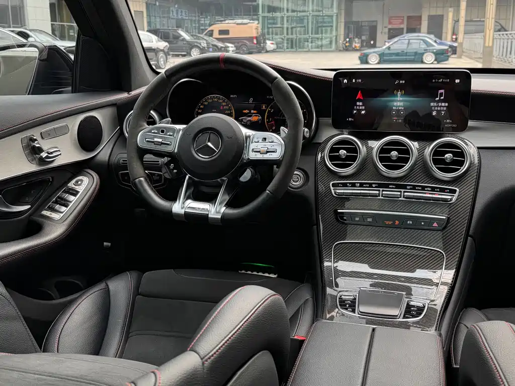 Mercedes-Benz GLC AMG 2022 — фото 19