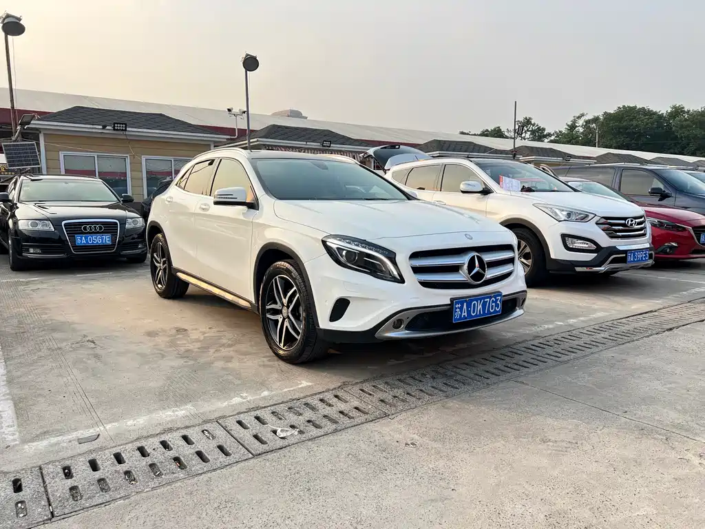 Mercedes-Benz GLA 2016