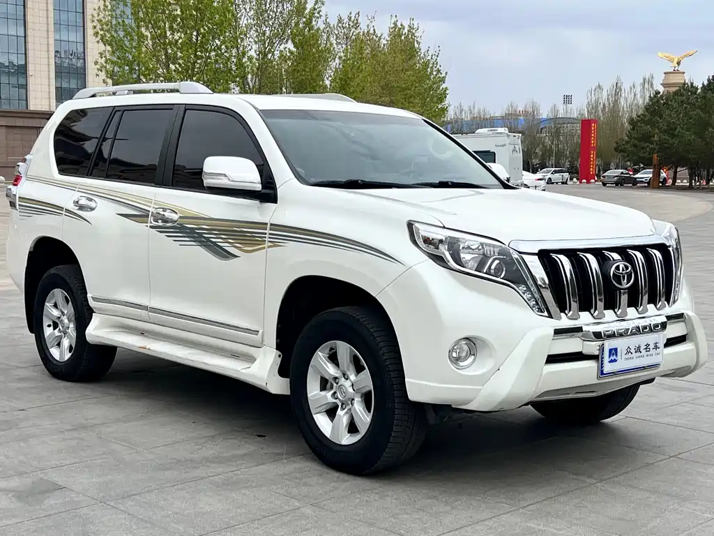 Toyota Prado 2017 — фото 3