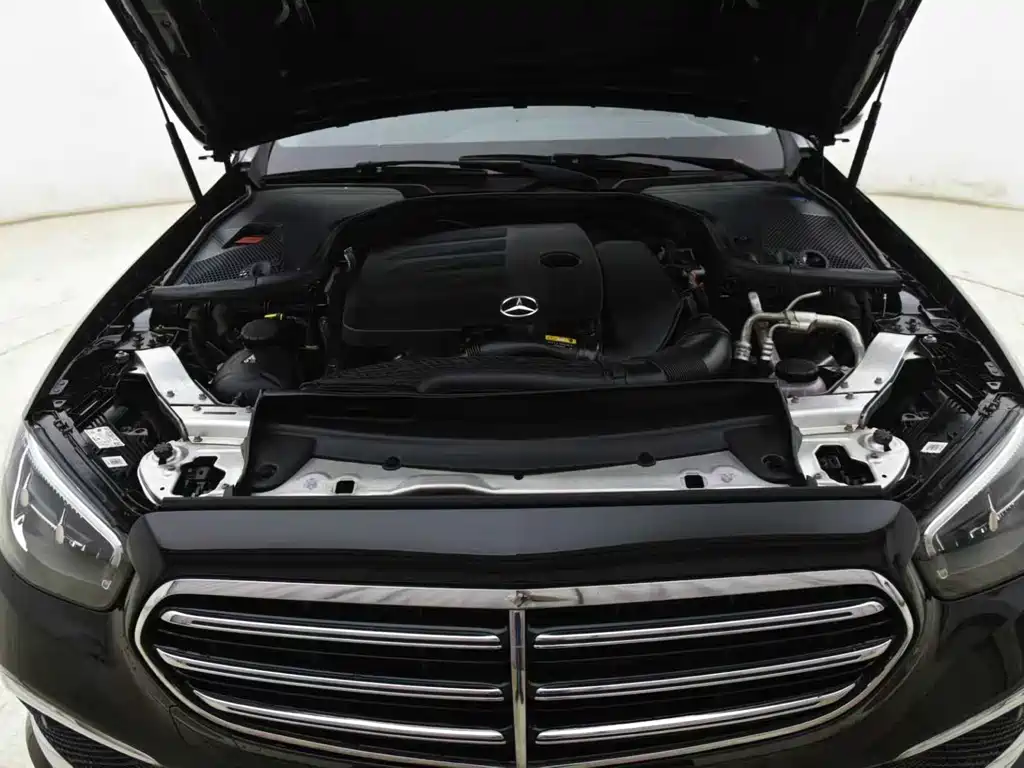 Mercedes-Benz E-Class 2021 — фото 12