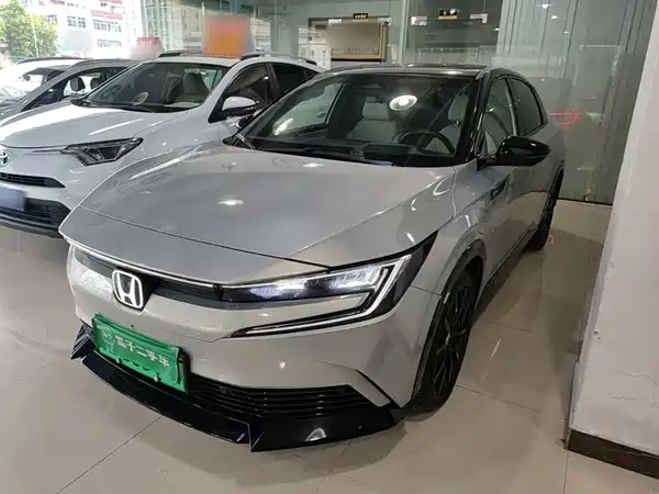 Honda e:NP2 2025