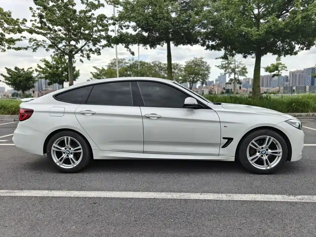 BMW 3 Series GT 2021 — фото 13