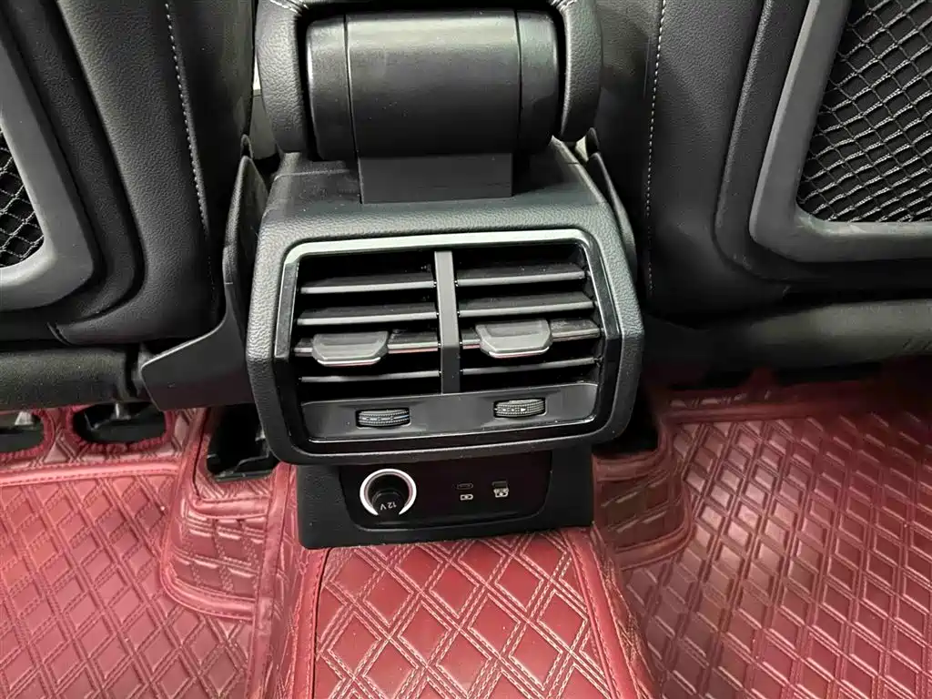 Audi Q3 2022 — фото 15