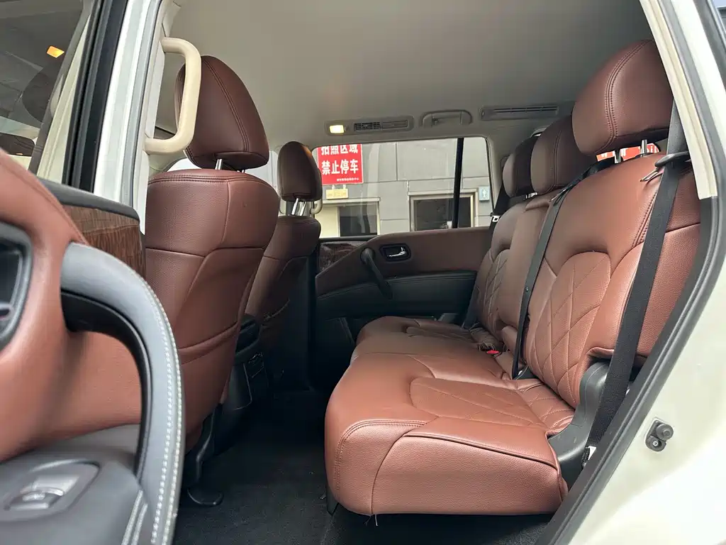 Nissan Patrol 2020 — фото 17