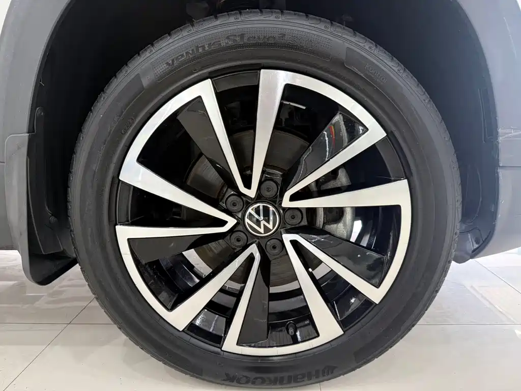 Volkswagen Tharu 2022 — фото 19