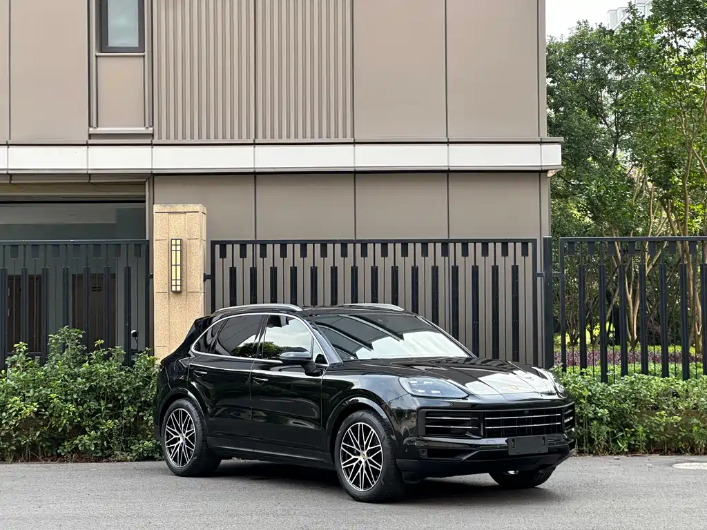 Porsche Cayenne 2024