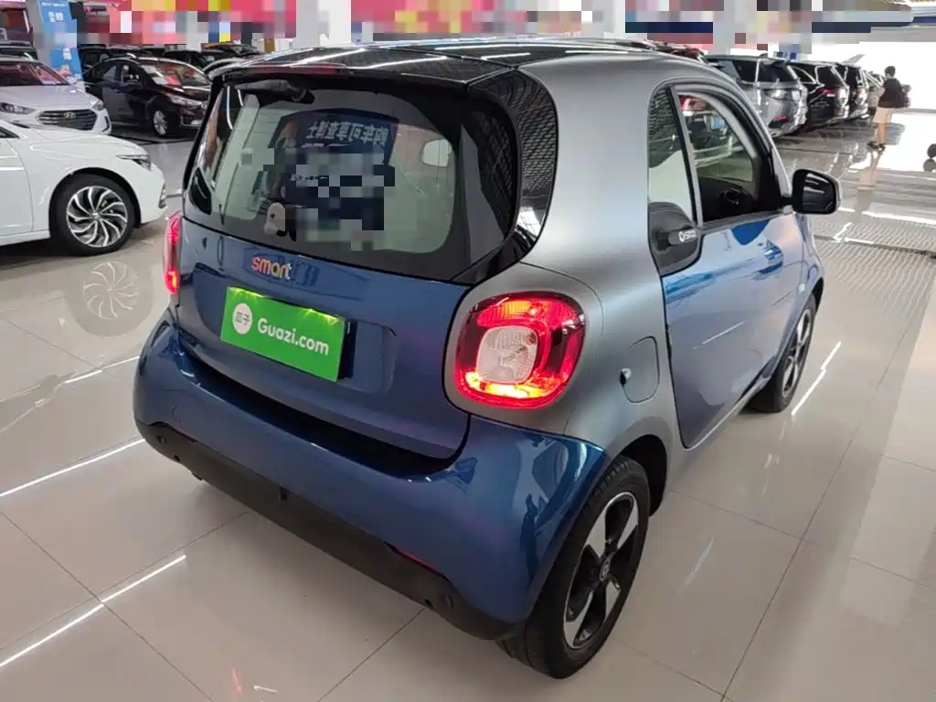 smart fortwo 2018 — фото 7