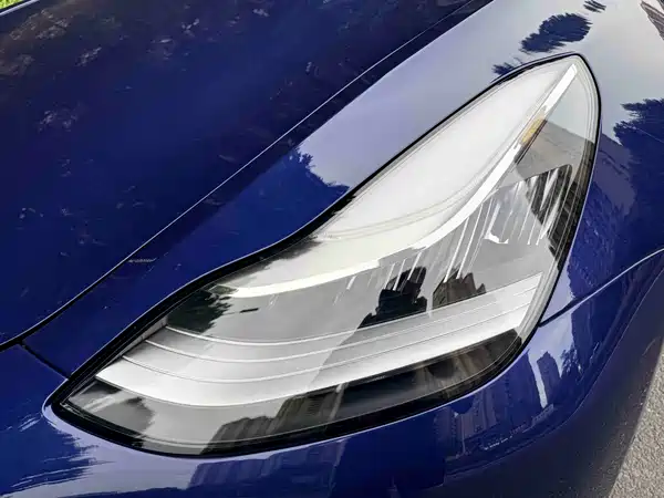 Tesla Model 3 2019