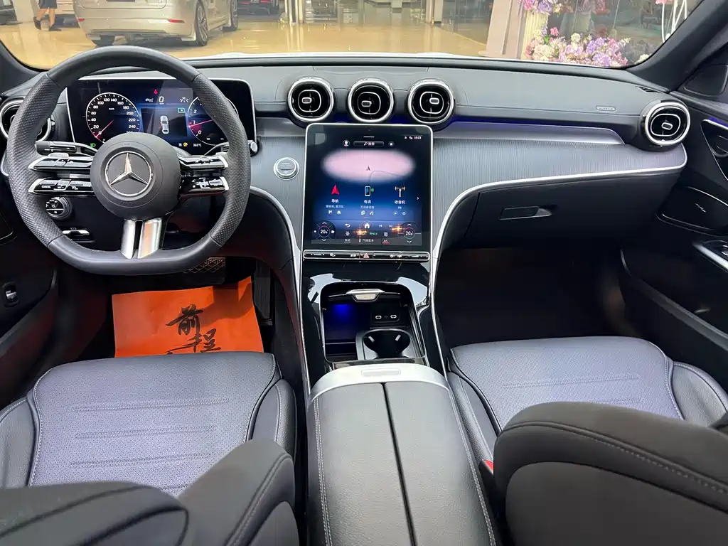 Mercedes-Benz C-Class 2024 — фото 13
