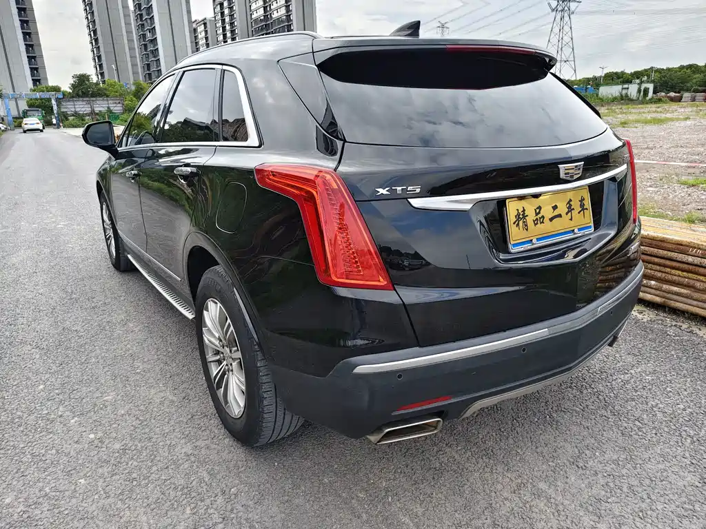 Cadillac XT5 2018 — фото 10