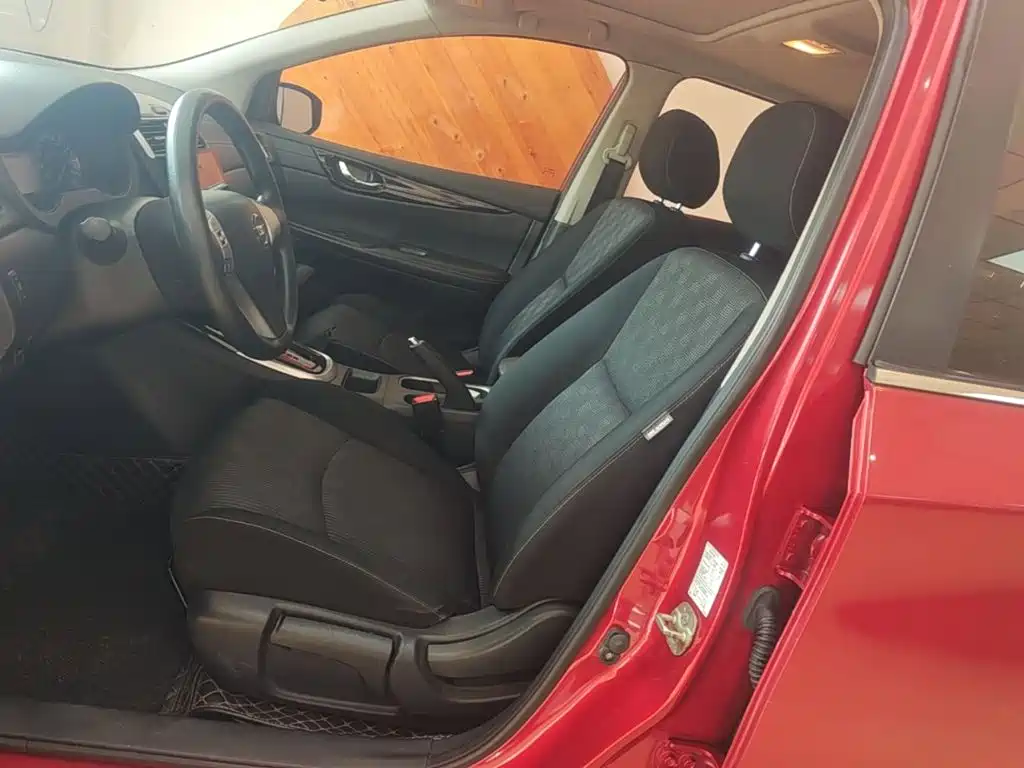 Nissan Tiida 2018 — фото 15