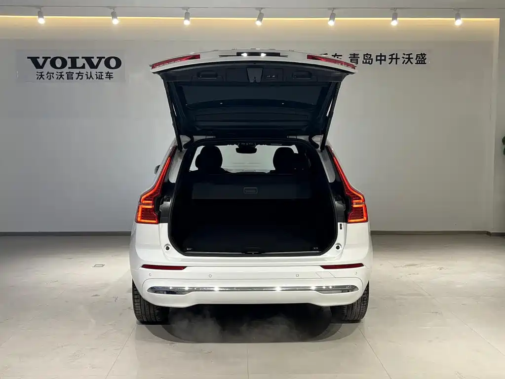 Volvo XC60 2025 — фото 5