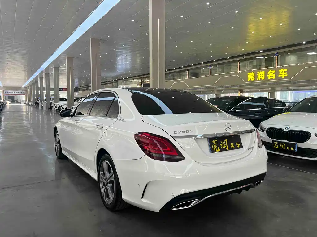 Mercedes-Benz C-Class 2021