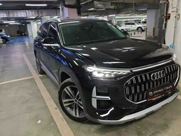 Audi Q6 2025