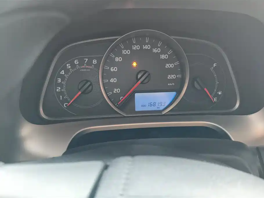 Toyota RAV4 2015 — фото 14