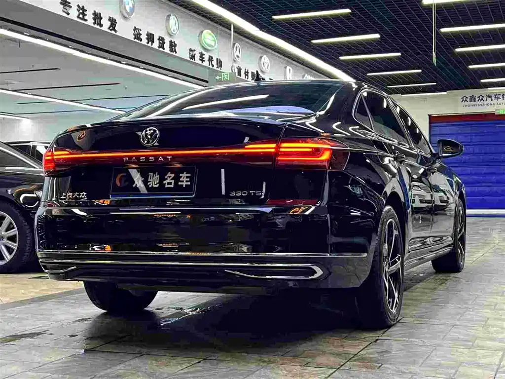 Volkswagen Passat 2024 — фото 6