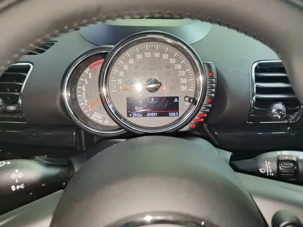 MINI Clubman 2016 — фото 12