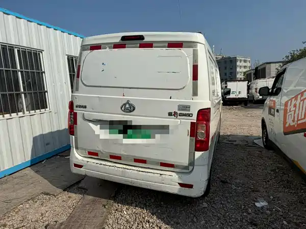 Changan Ruixing EM60 2022