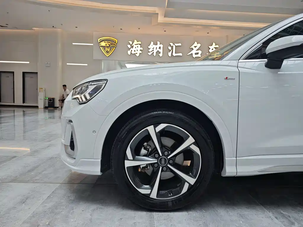 Audi Q3 2025