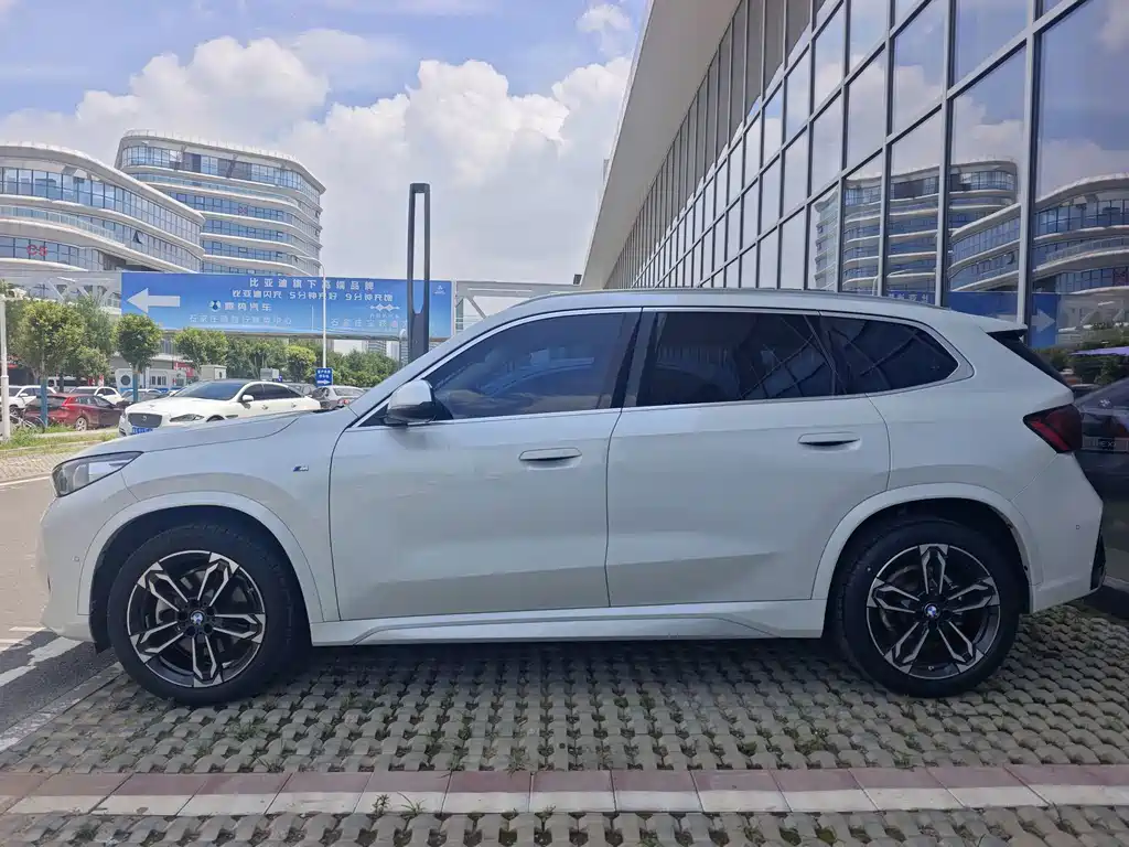 BMW X1 2024 — фото 8
