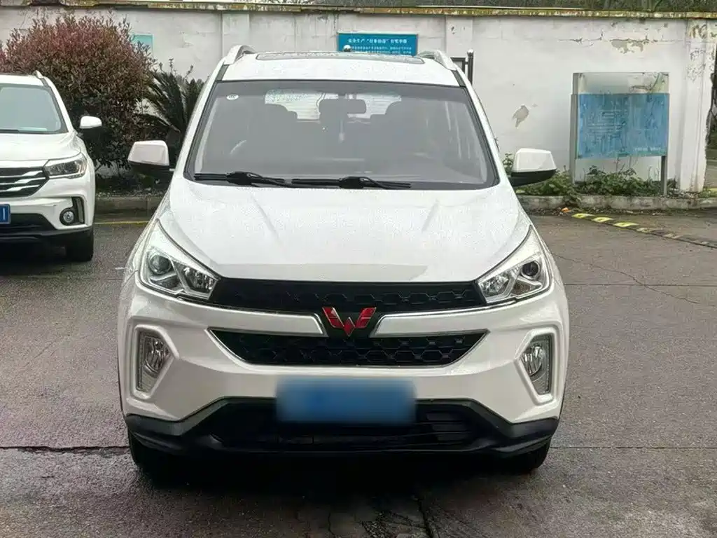 Wuling Hongguang S3 2018 — фото 3