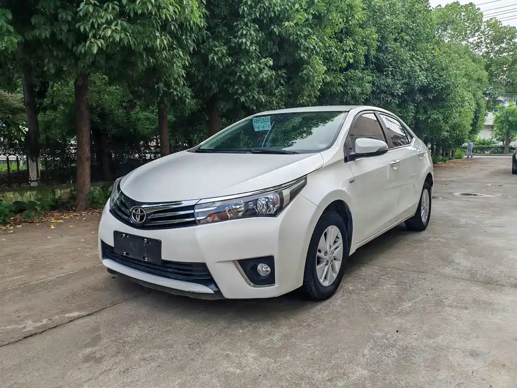Toyota Corolla 2016 — фото 1