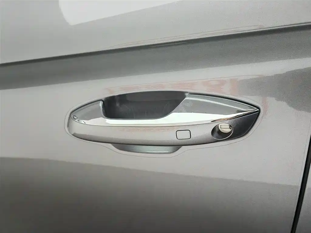BYD PLUS New Energy 2023 — фото 18