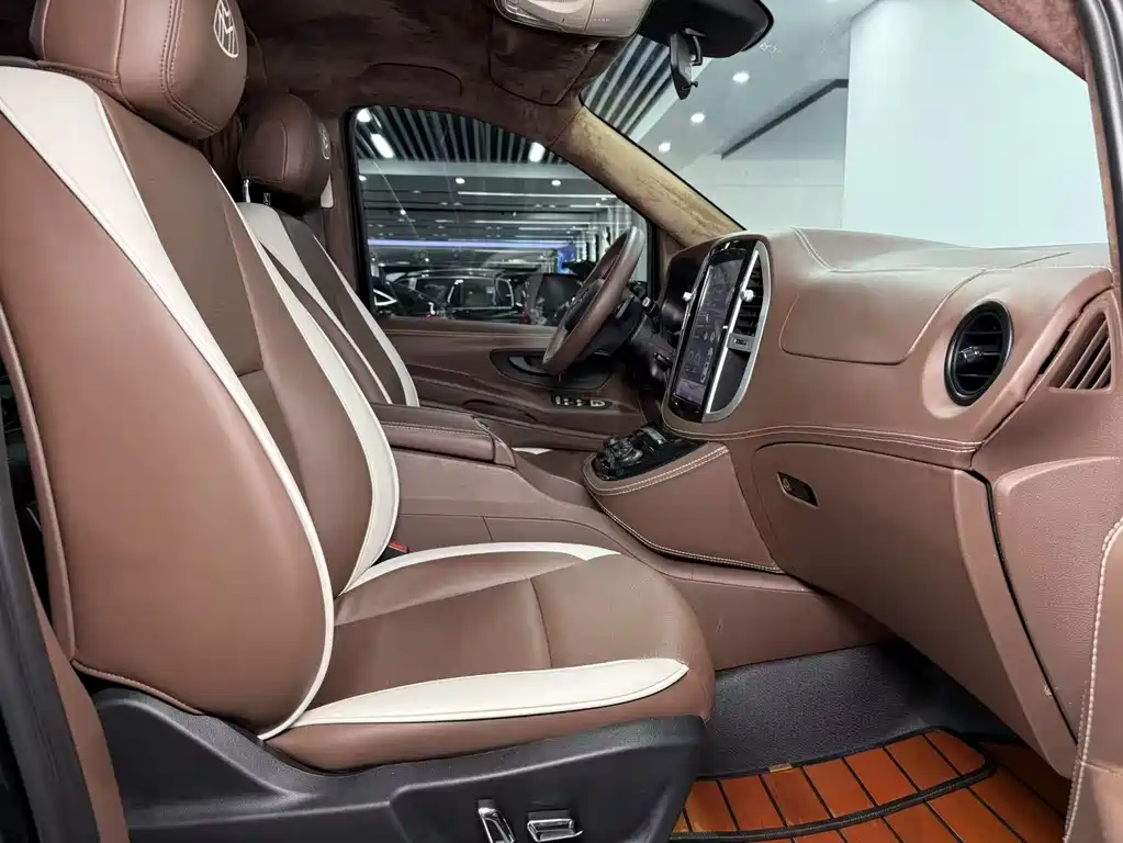 Mercedes-Benz Vito 2021 — фото 10