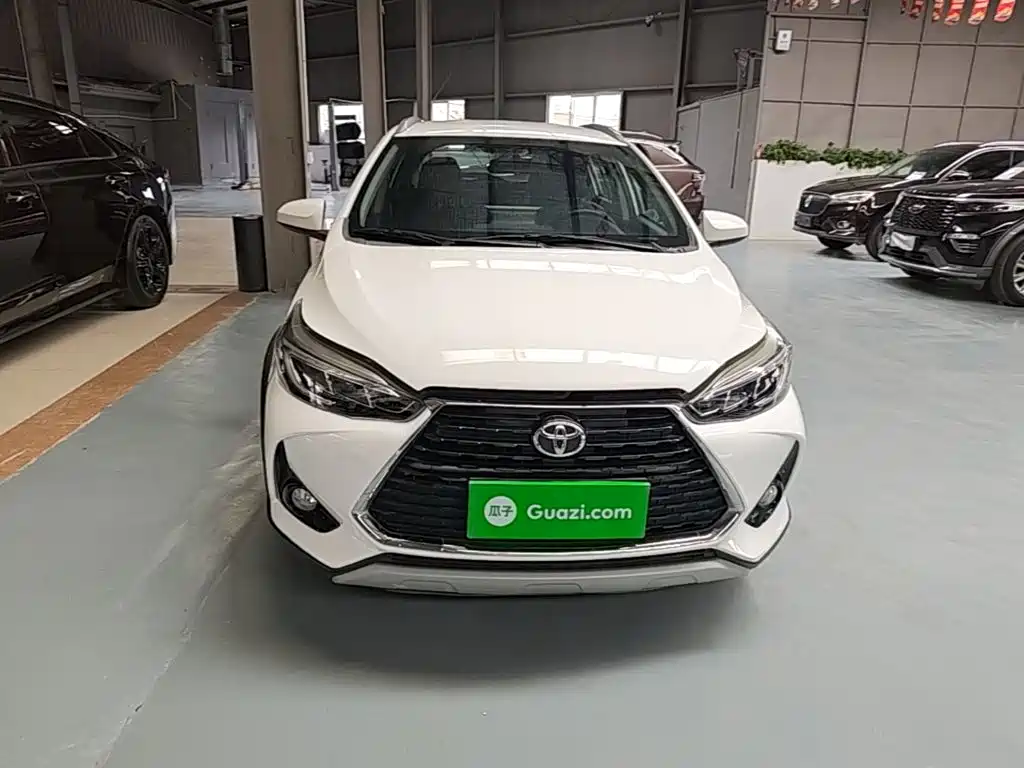 Toyota Yaris L 2020 — фото 3