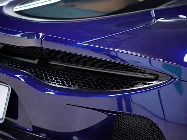 McLaren GT 2023