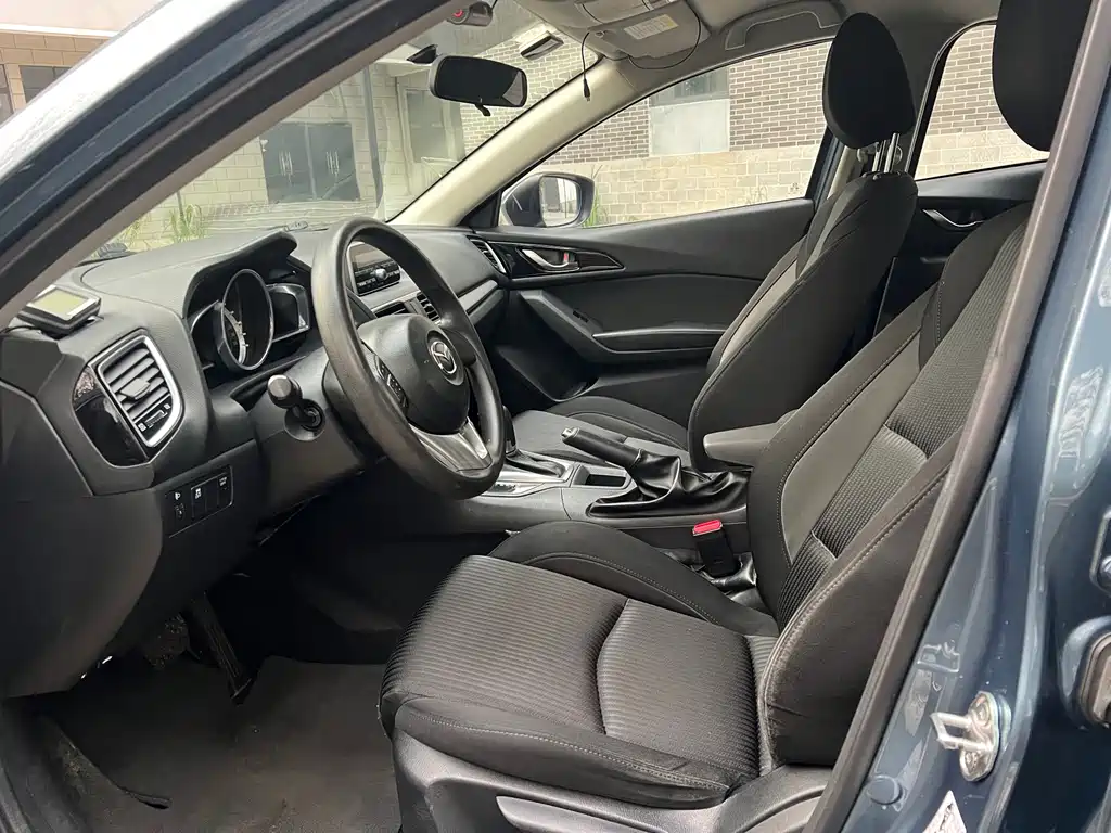 Mazda 3 Angkesela 2016