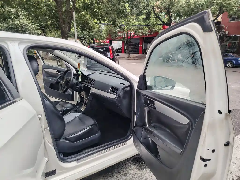 Volkswagen Gran Lavida 2015