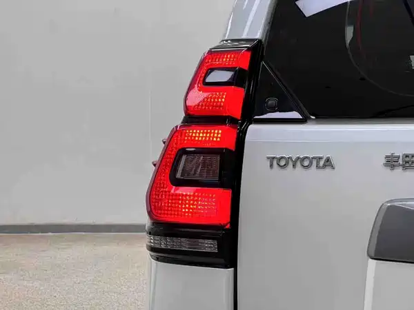 Toyota Prado 2018