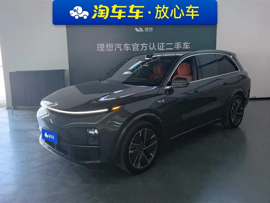 Li Auto Li L8 2025