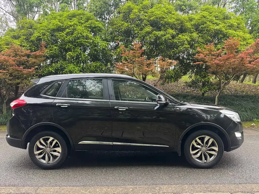 BAIC Senova X65 2015 — фото 8