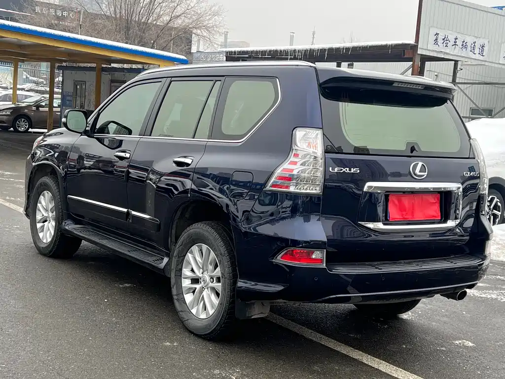 Lexus GX 2019 — фото 7