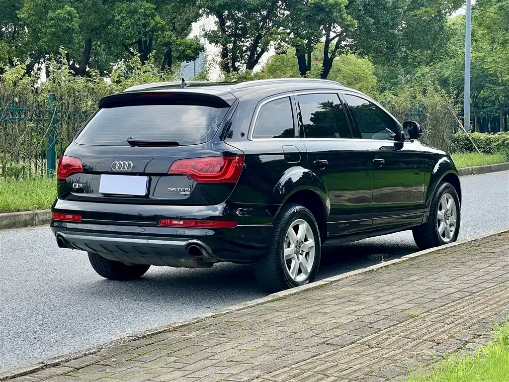 Audi Q7 2013 — фото 4