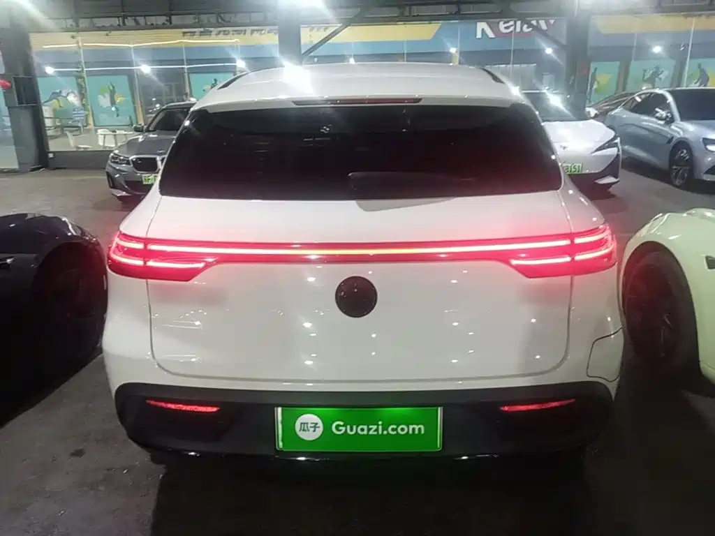 Mercedes-Benz EQC 2021