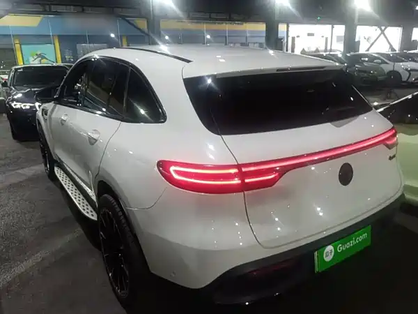 Mercedes-Benz EQC 2021