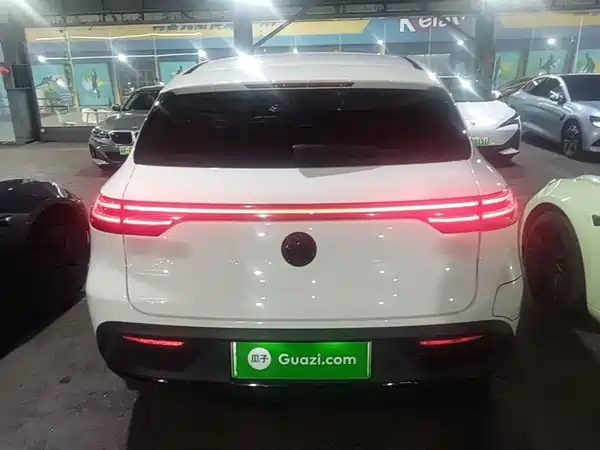Mercedes-Benz EQC 2021