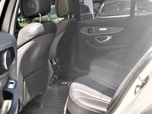 Mercedes-Benz C-Class 2020