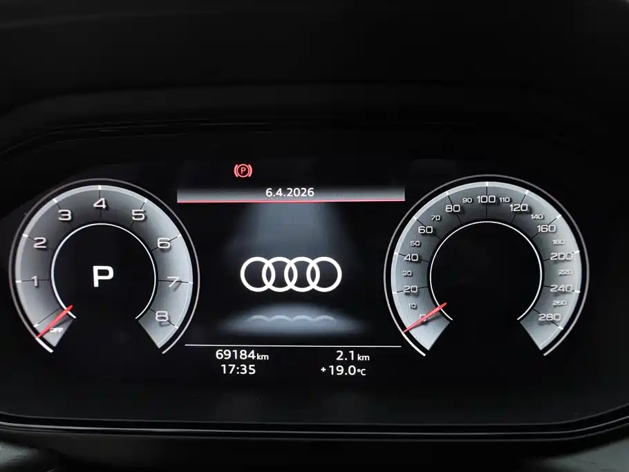 Audi Q6 2024 — фото 16