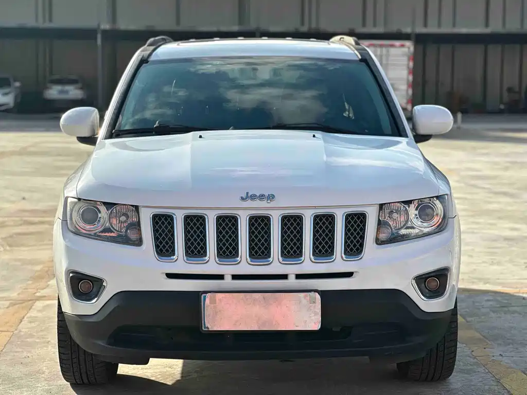 Jeep Compass 2014 — фото 2