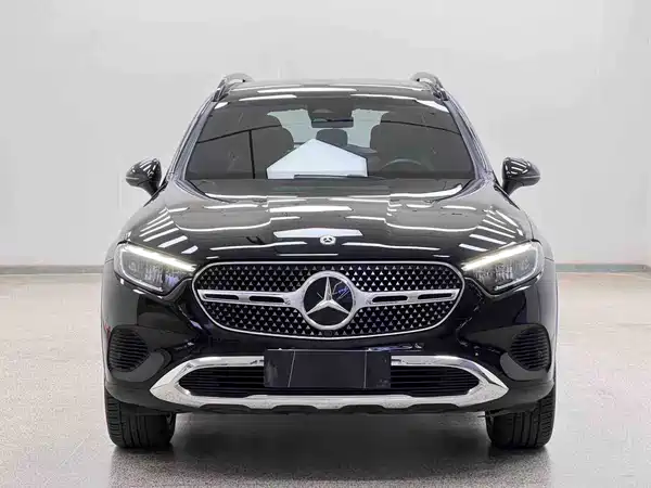 Mercedes-Benz GLC 2023